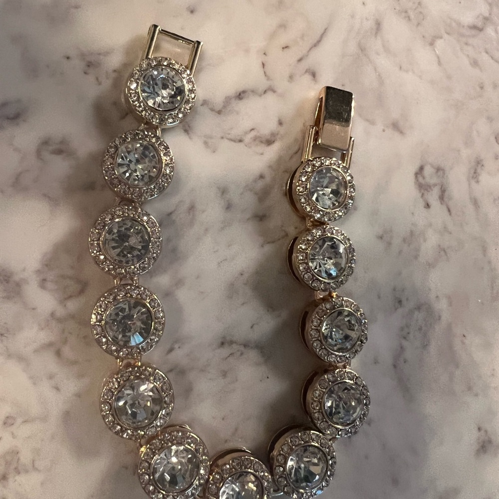 STUNNING   Crystal Bracelet